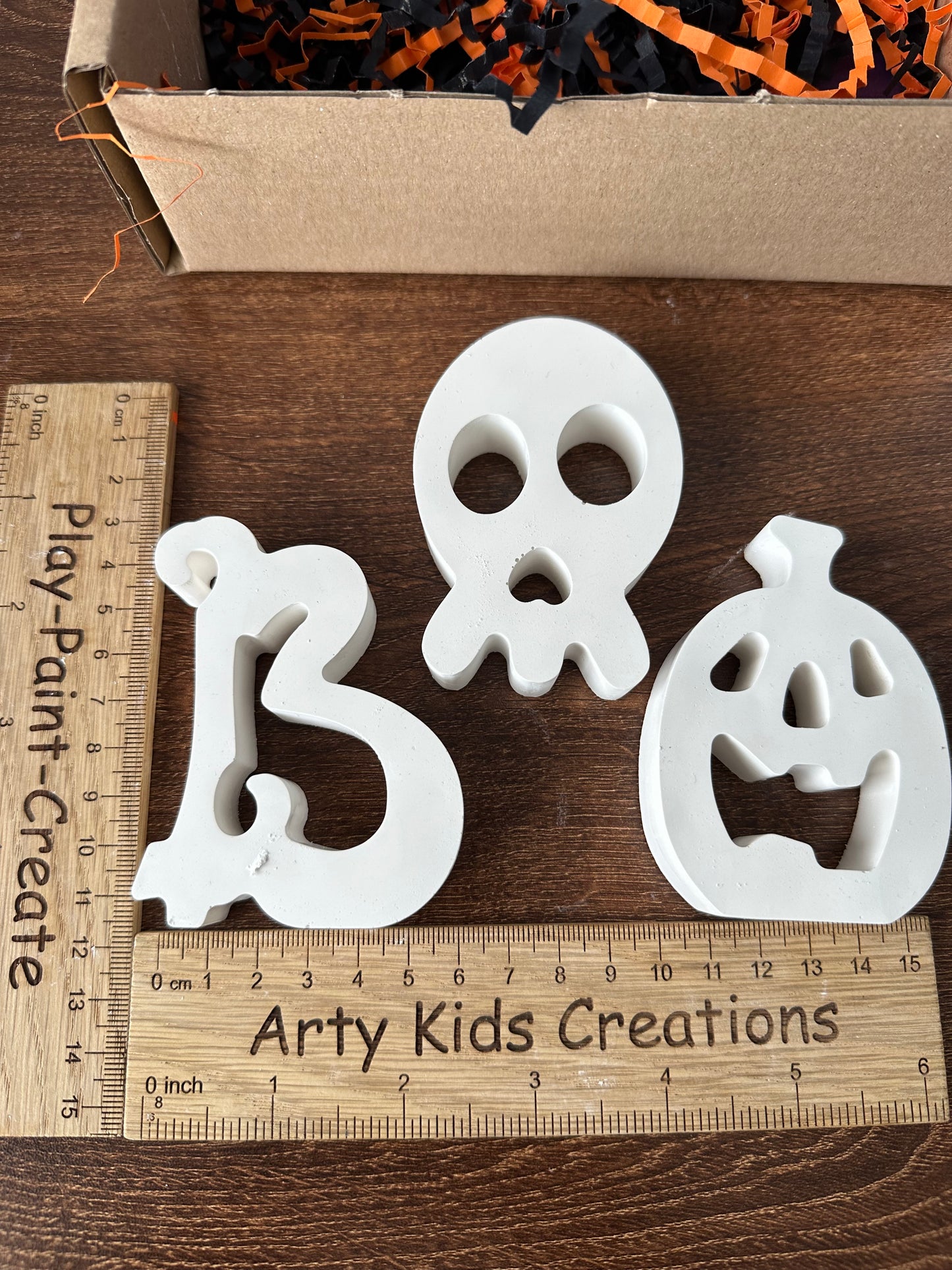 Paint Your Own Halloween Boo Figures craft kit. - Handmade Craft Kit for Children - trick or treat