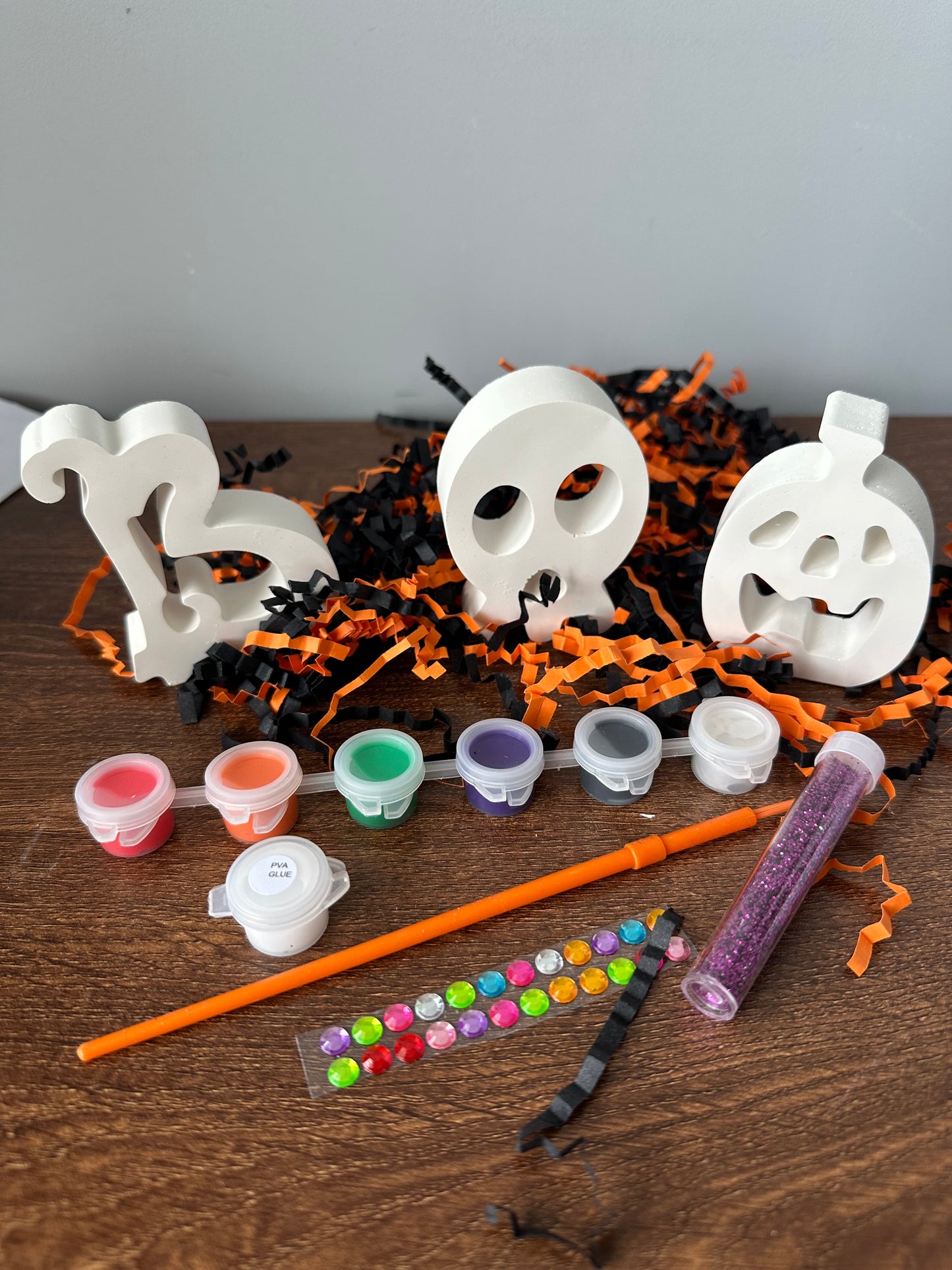 Paint Your Own Halloween Boo Figures craft kit. - Handmade Craft Kit for Children - trick or treat