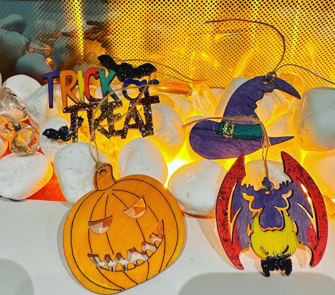Paint Your Own Wooden Halloween Hanging Decoration