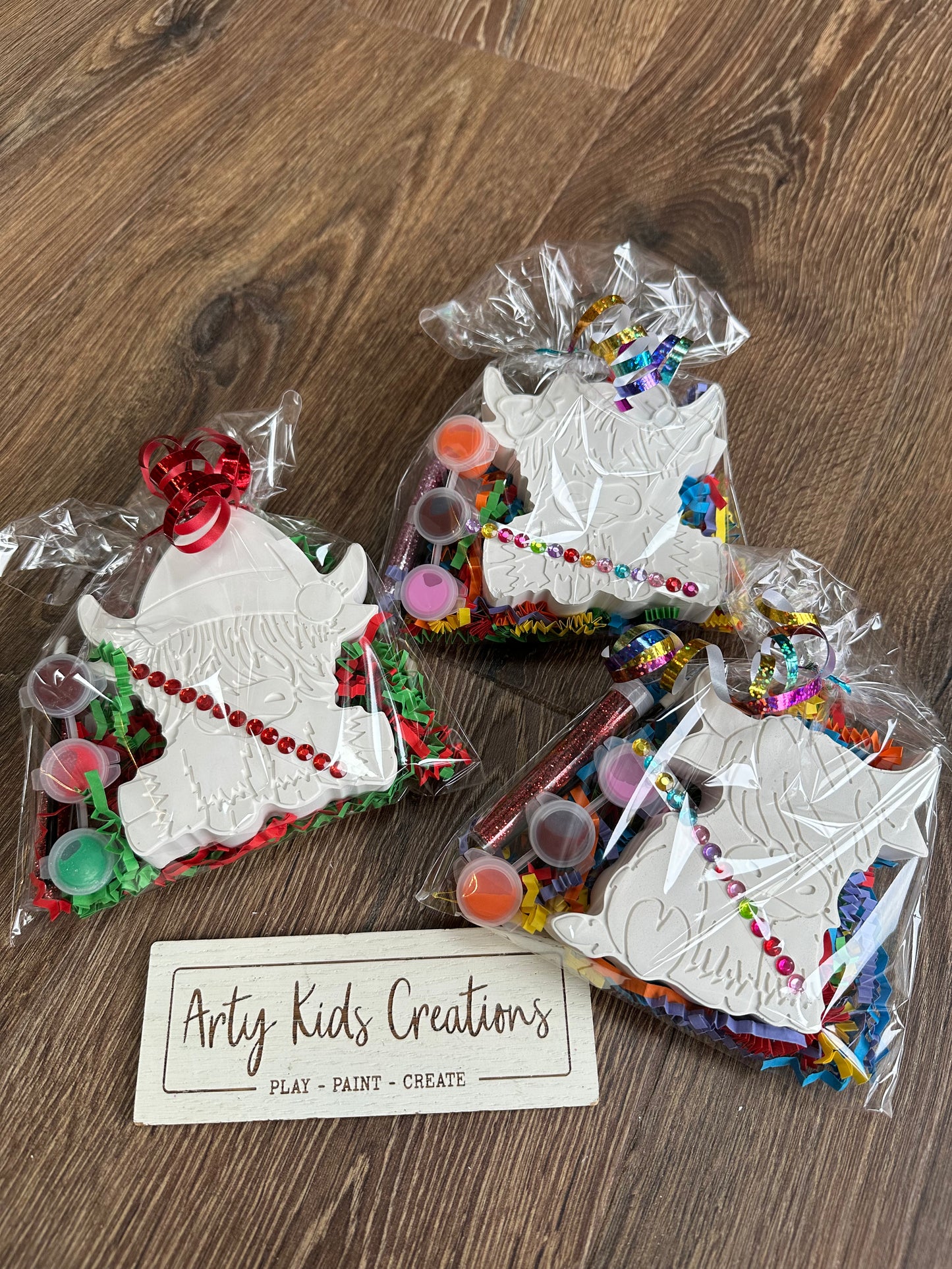 Paint Your Own Highland Cow Party Favour