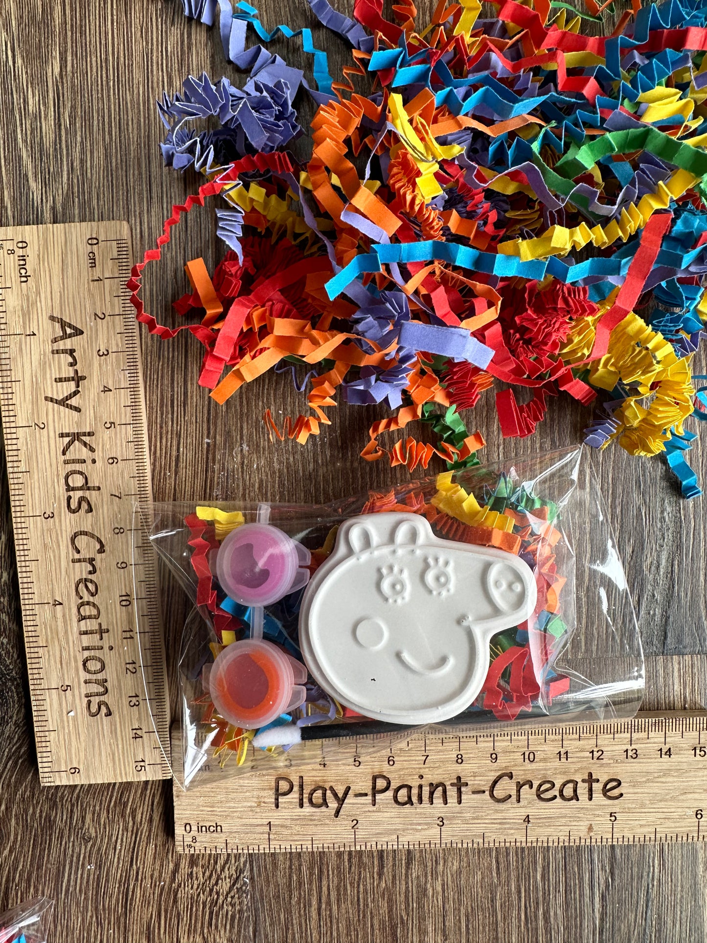 Paint Your Own Peppa Pig~ Party Favour ~ Hobby ~ Party Bag ~ Rainy Day Activity~ Magnet Option.