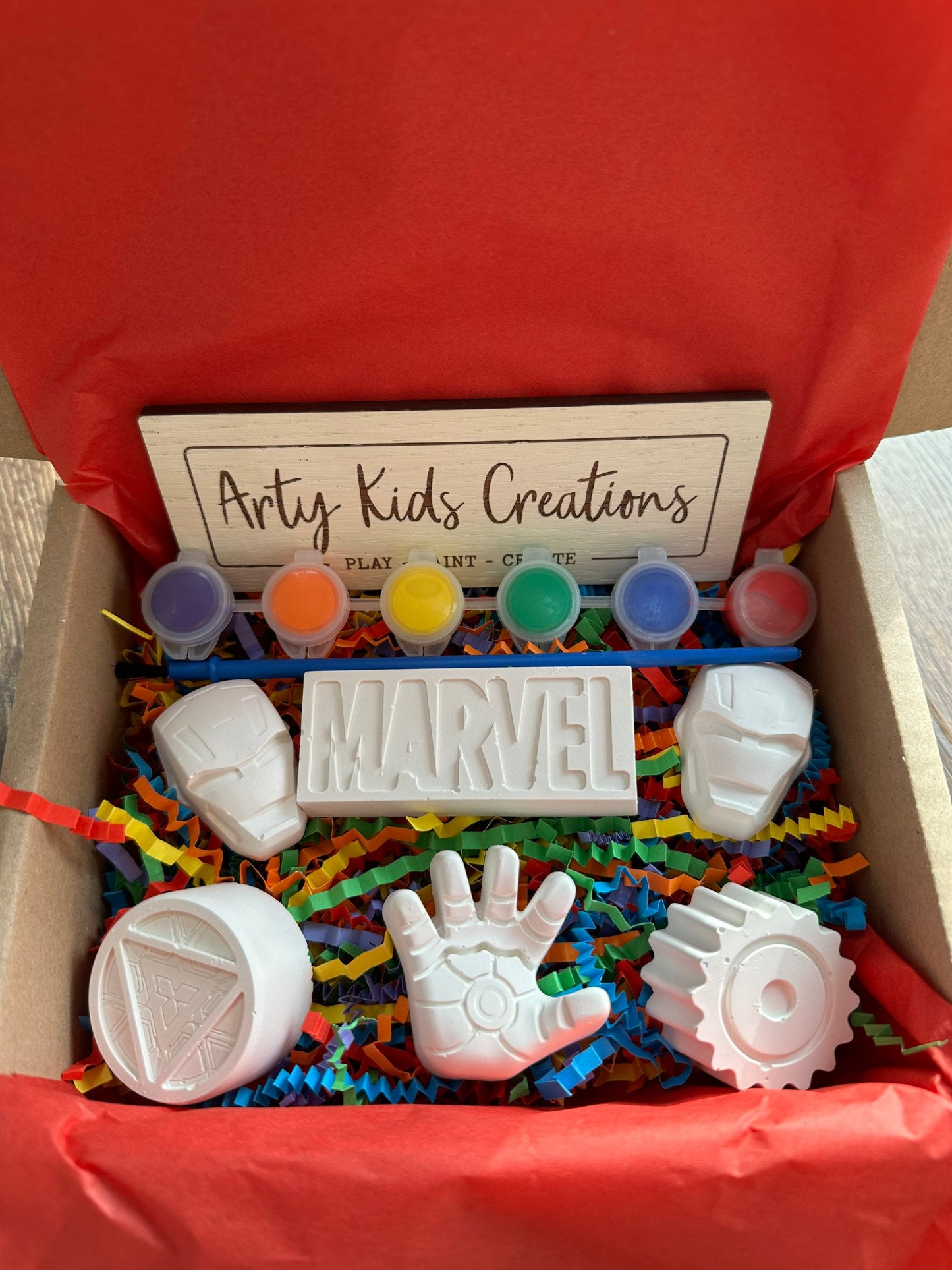 Paint your own Marvel Ironman superhero plaster of Paris set, paint your own party crafts kids rainy day favour avengers, painting kit