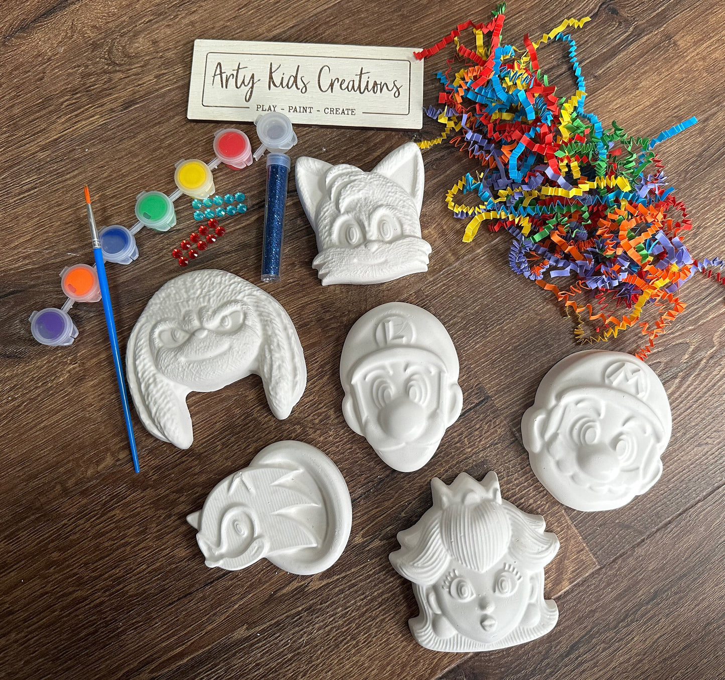 Sonic and Mario Painting Gift Set ~ Paint Your Own~ Party Pack ~ Kids Craft Set ~ Paint your Own~ Luigi~ Knuckles~ Princess Peach~ Tails