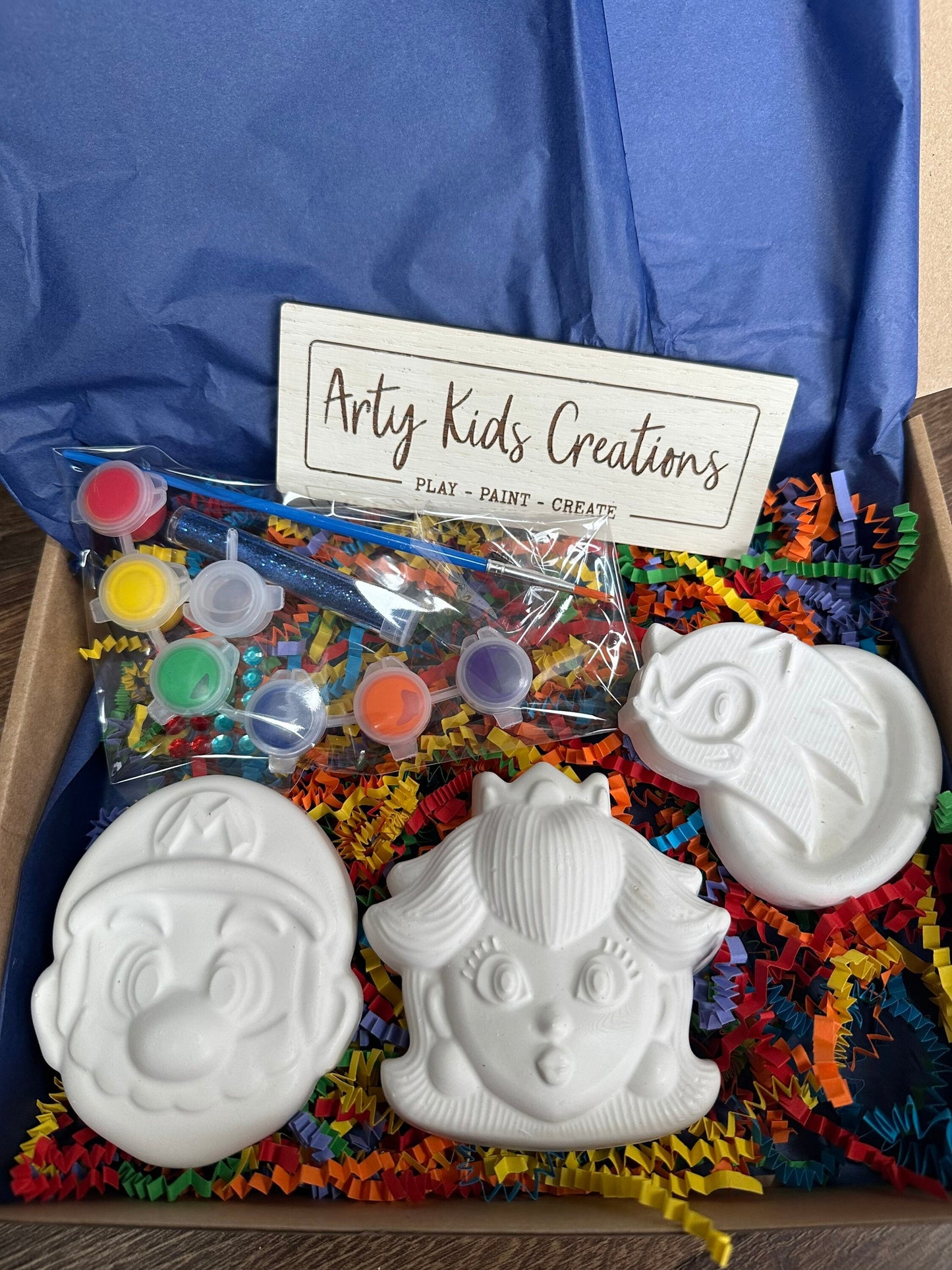 Sonic and Mario Painting Gift Set ~ Paint Your Own~ Party Pack ~ Kids Craft Set ~ Paint your Own~ Luigi~ Knuckles~ Princess Peach~ Tails