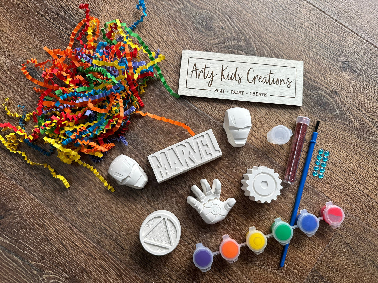 Paint your own Marvel Ironman superhero plaster of Paris set, paint your own party crafts kids rainy day favour avengers, painting kit