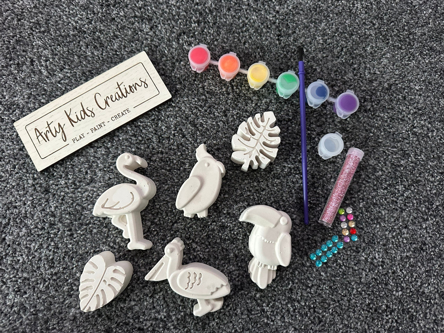 Paint Your Own Tropical Rainforest Set ~ Flamingo~ Parrot~ Pelican ~Toucan ~ Craft Set~ Gift ~ Childrens Crafts