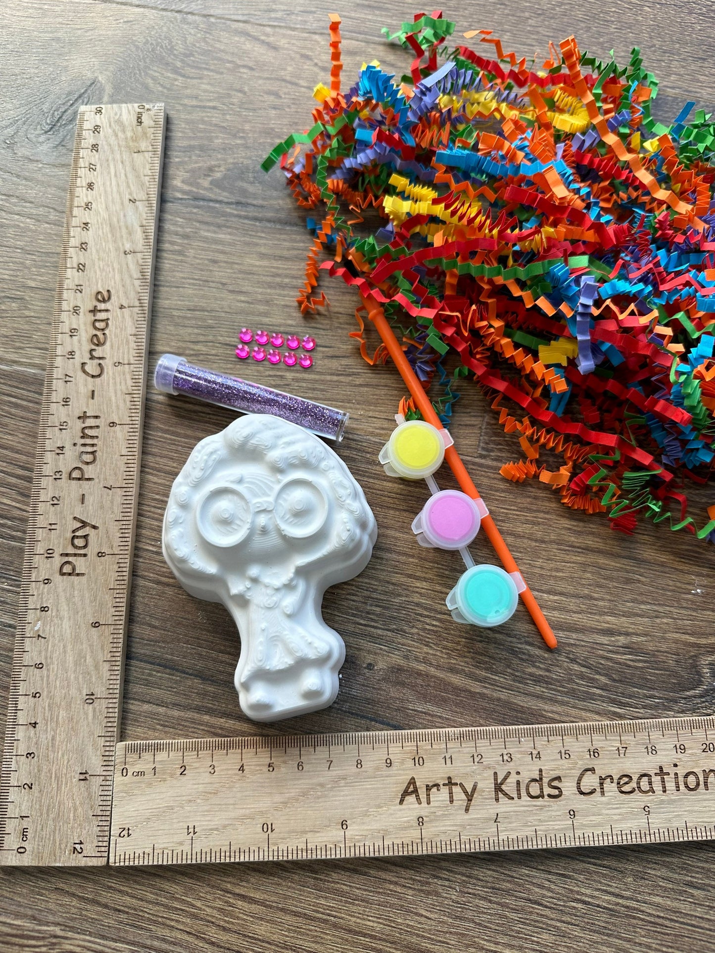 Paint Your Own Encanto Craft Kit ~ Party Pack ~ Kids Craft Set  ~ Rainy Day Activity~ Mirabel~ Bruno~ Isabela