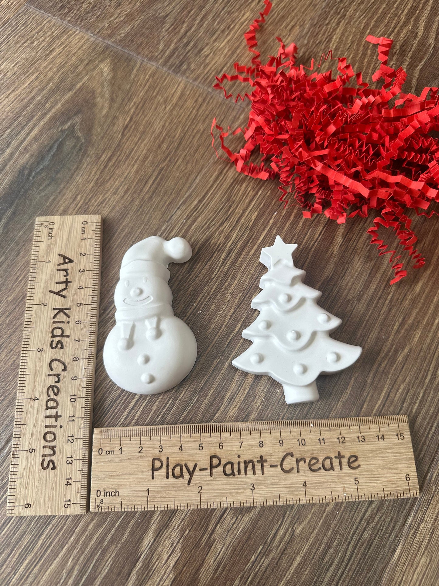 Christmas Party Bag Favours~ Paint Your Own Crafts~ Party Bags~ Xmas Eve Box ~ Craft Set~ Party Bags~ Rainy Day Activity~ Stocking Filler