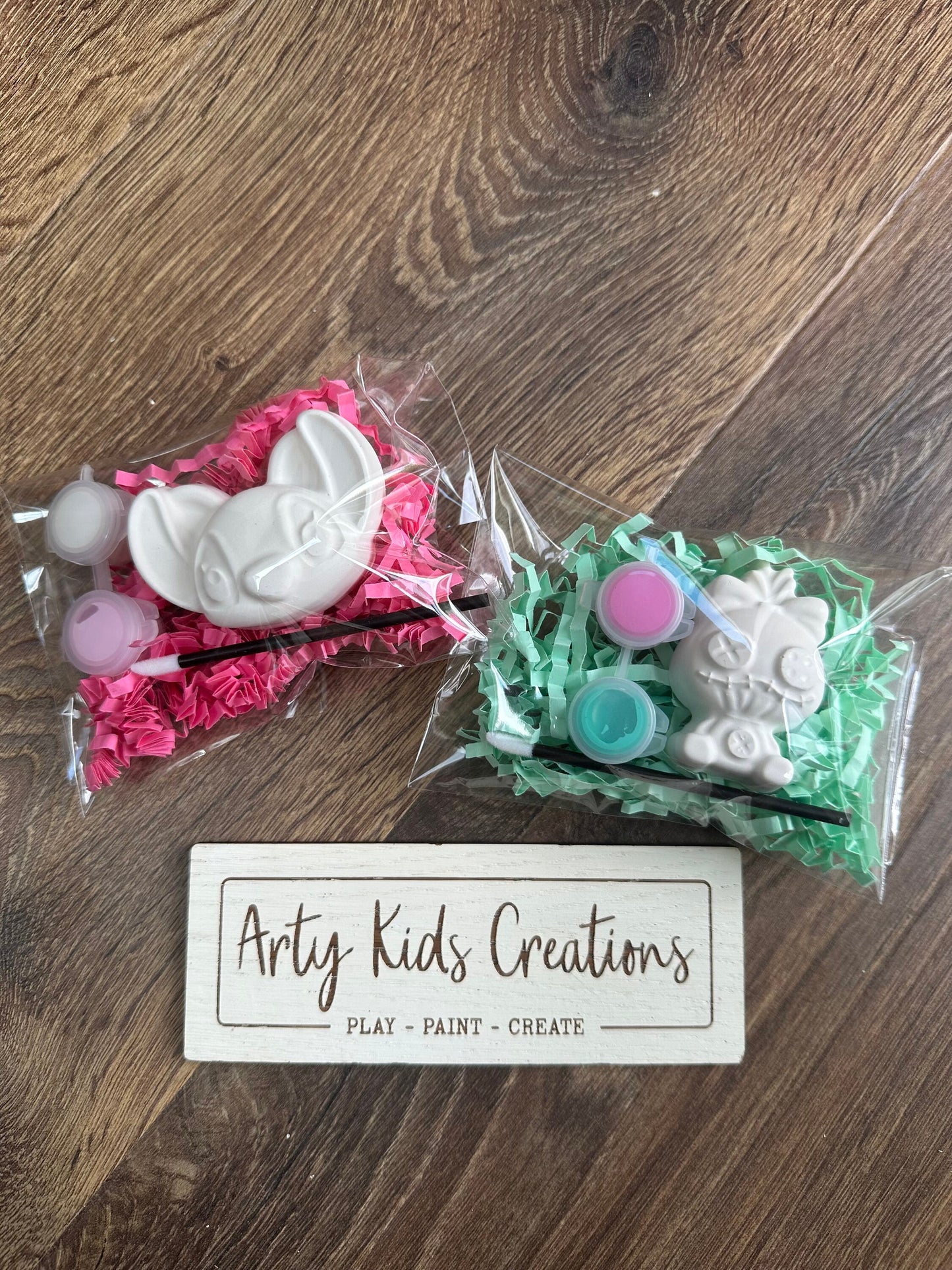 Paint Your Own Blue Alien Party Favour ~ Magnet Option