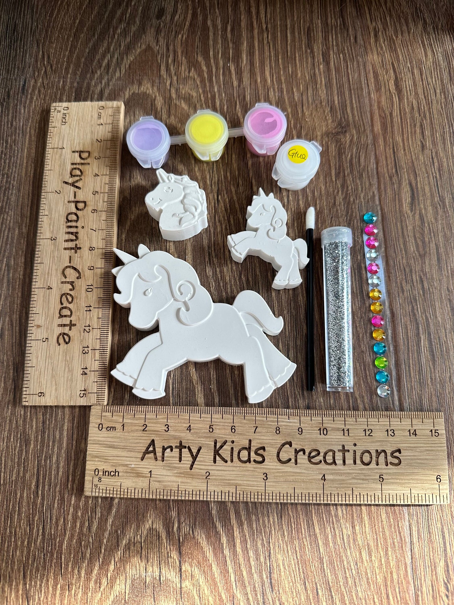 Paint your own unicorn set. Kids craft party favours, gift, stocking filler, present, birthday, craft set