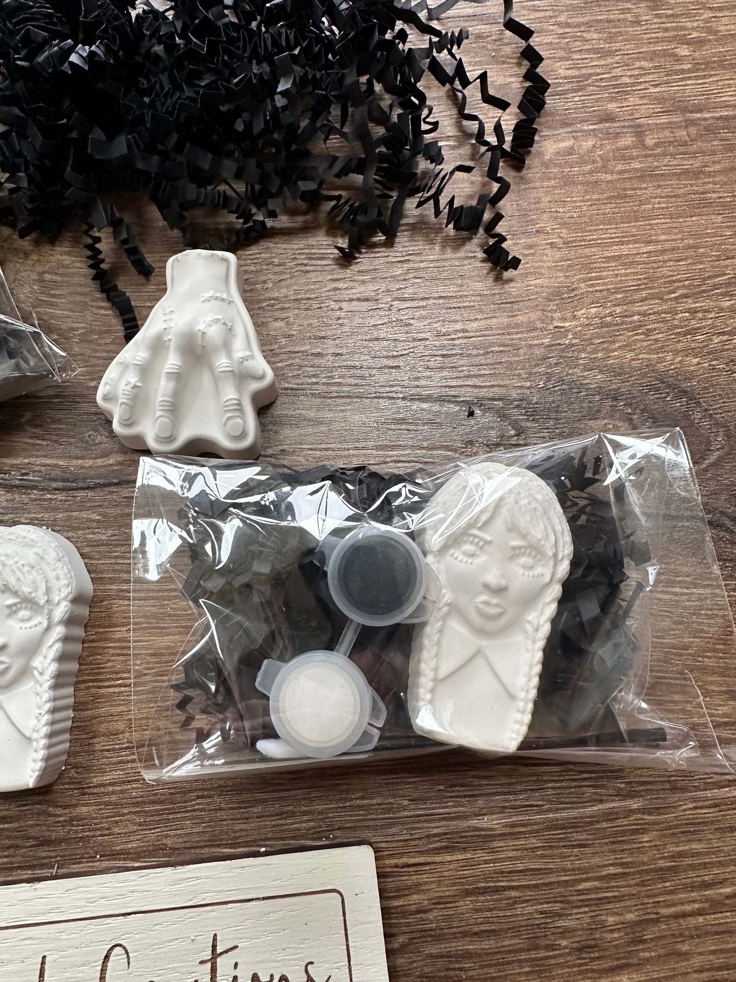 Paint Your Own Goth Girl Party Favour ~ Hobby ~ Party Bag~ Hobby~ ~ Rainy Day Activity~ Wednesday~ Halloween ~ Hand ~ Thing~ Magnet Option