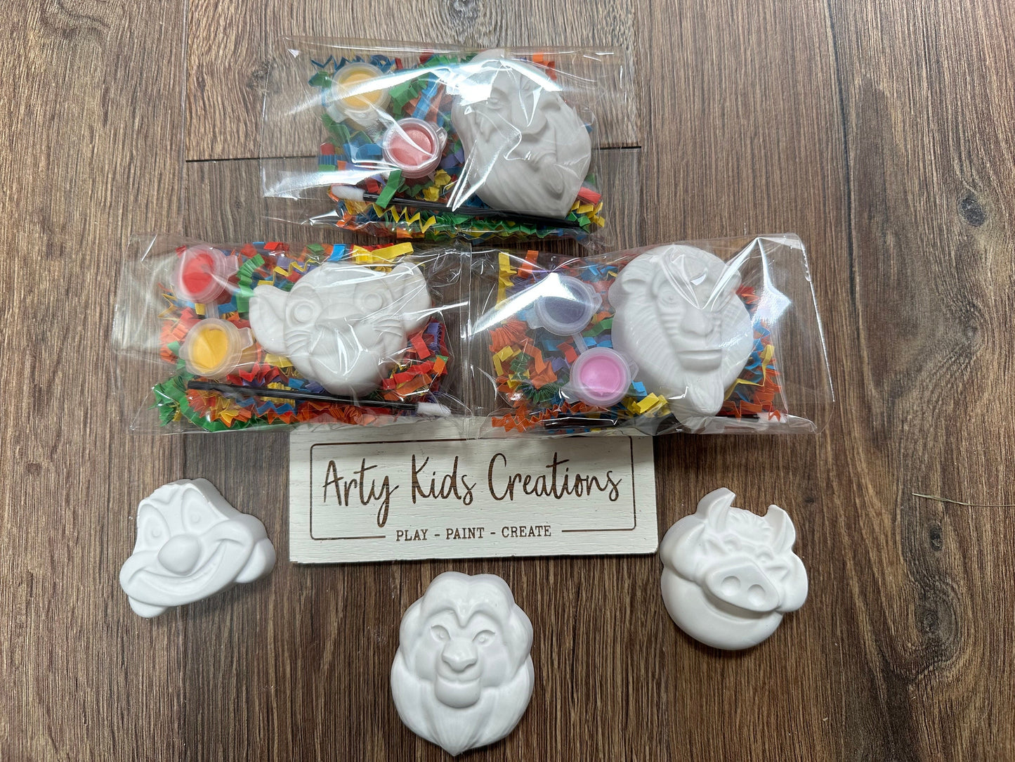 Paint Your Own Lion Party Favour ~ Hobby ~ Party Bag~ Hobby~ Warthog~ Meerkat~ King ~ Monkey~ Magnet Option