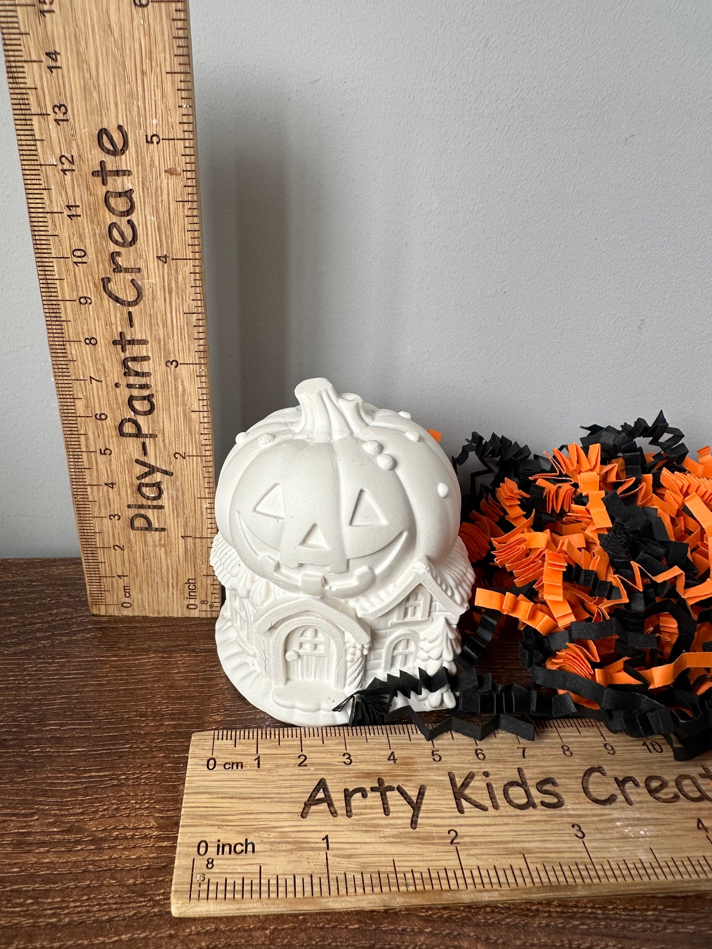 Paint Your Own Pumpkin House  ~ Hobby~ Children’s crafts~ Halloween