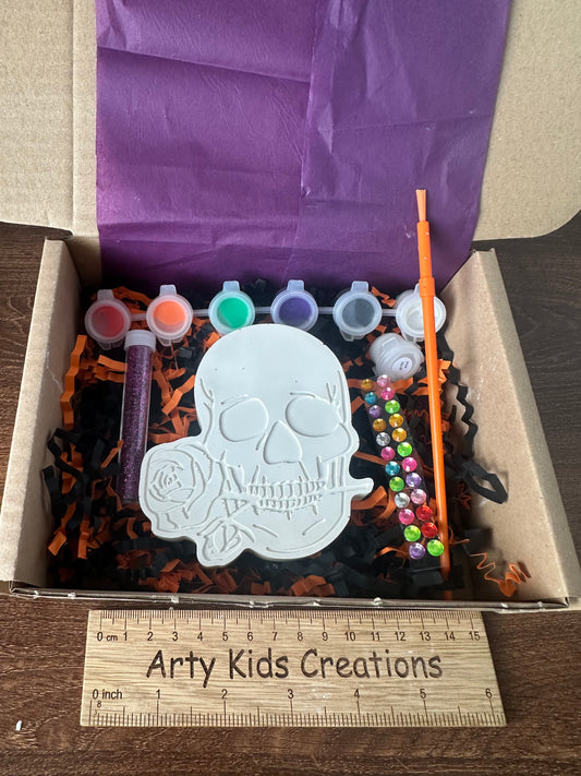 Paint Your Own Skull and Rose Figure. - Handmade Craft Kit for Children - trick or treat~ Halloween