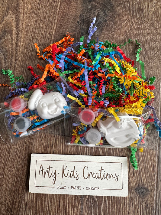 Paint Your Own Ghost Bust Party Favour~ Hobby ~ Who you going to call?