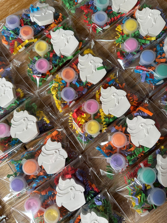 Paint Your Own Cupcake Party Favour~ Rainy Day Activity ~ Hobby ~ Party Bag~ Magnet Option