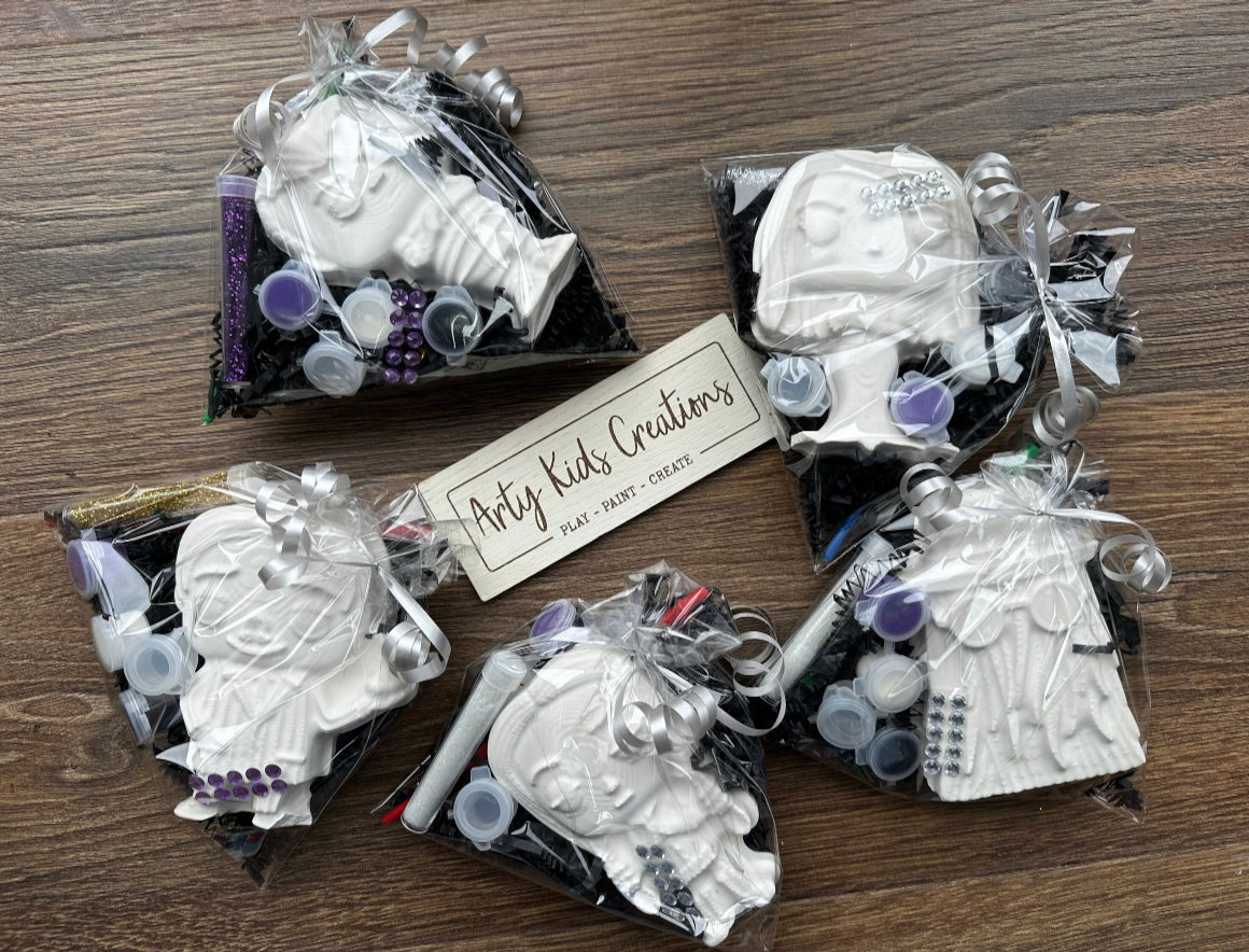 Paint Your Own Goth Family Party Favour