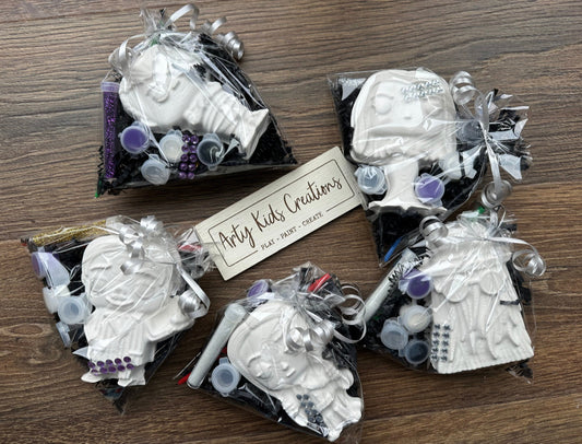 Paint Your Own Goth Family Party Favour