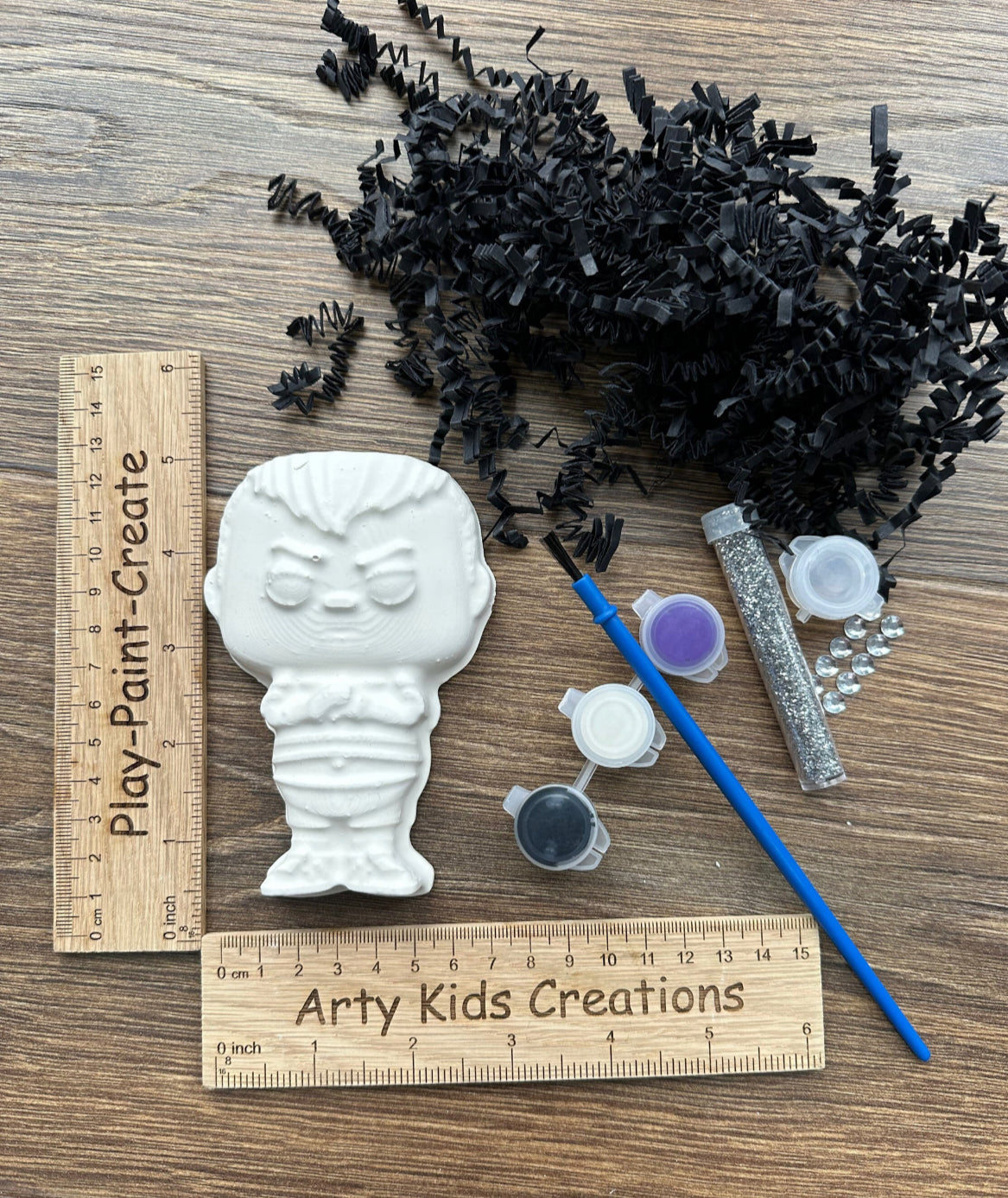 Paint Your Own Goth Family Party Favour
