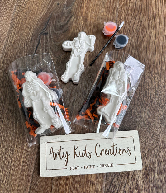 Paint Your Own Skeleton Party Favour