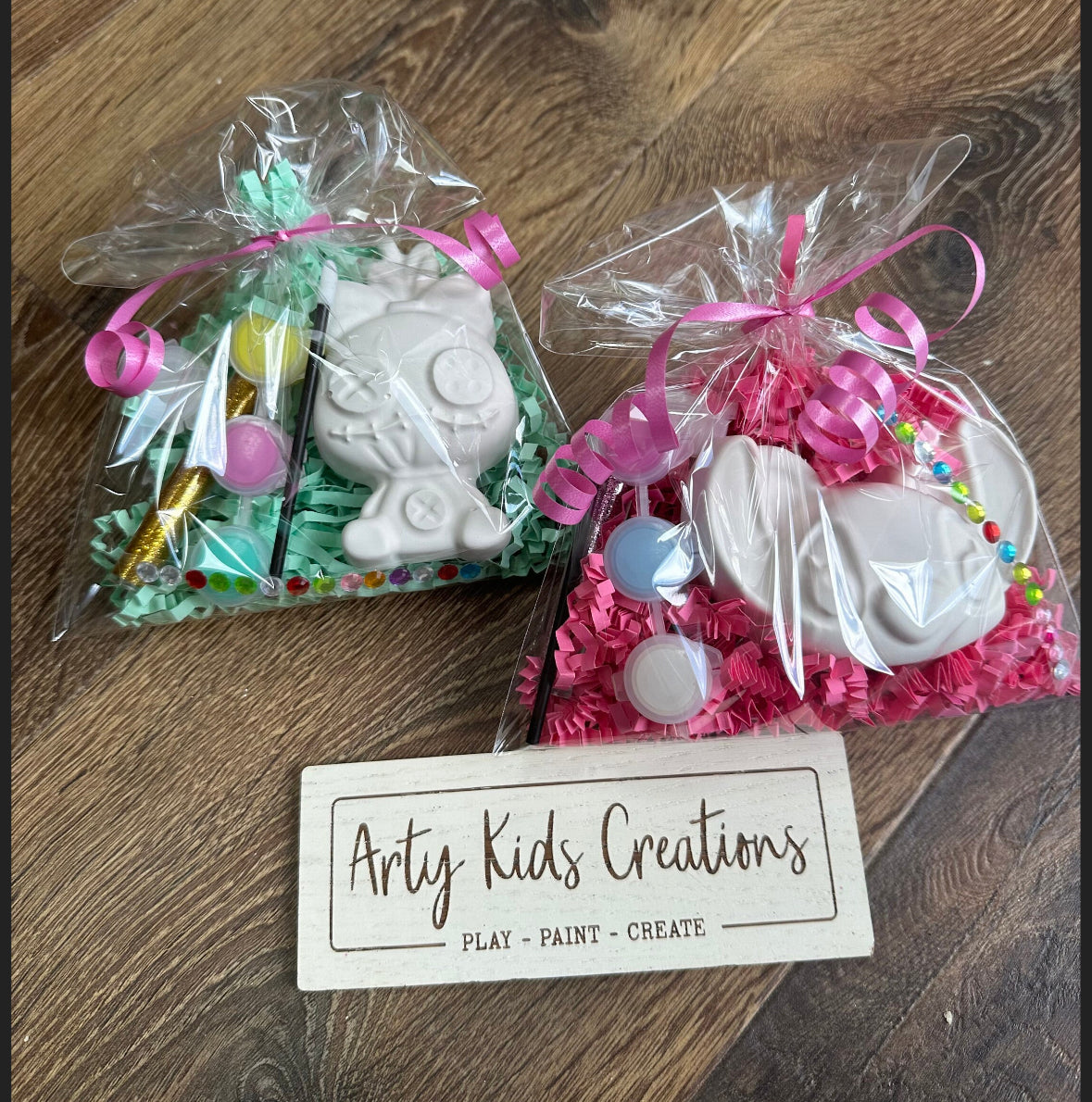 Paint Your Own Blue Alien  Party Favour