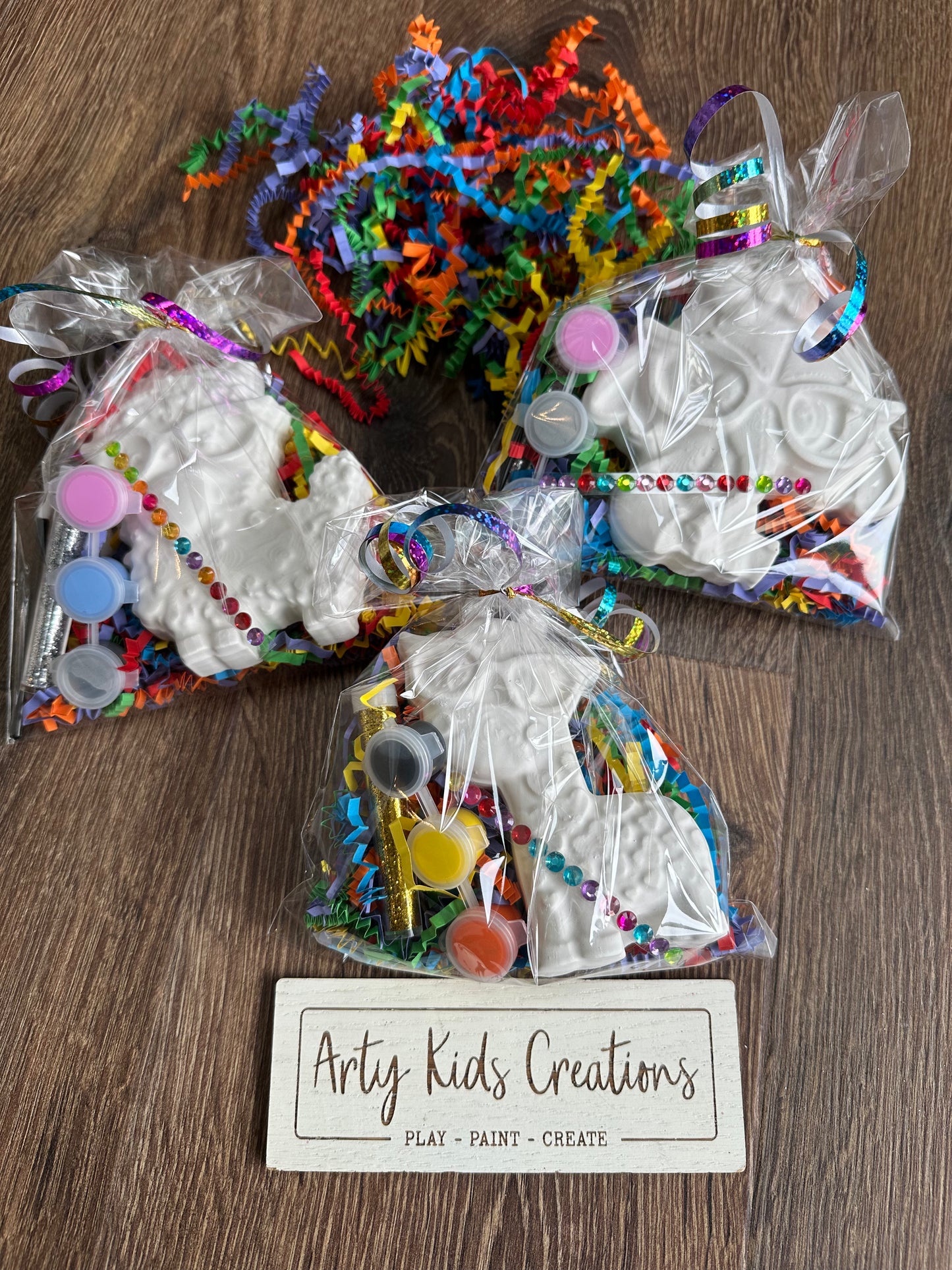 Paint Your Own Animal Wearing Glasses  Party Favour ~ Craft Kit ~ Kids Party Bags ~ Hobby~ Llama~ Alpaca~ Elephant ~ Giraffe