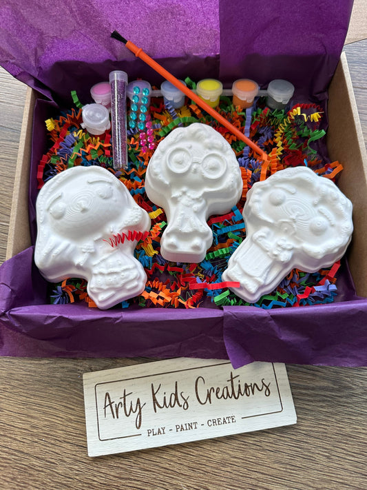 Paint Your Own Encanto Craft Kit ~ Party Pack ~ Kids Craft Set  ~ Rainy Day Activity~ Mirabel~ Bruno~ Isabela
