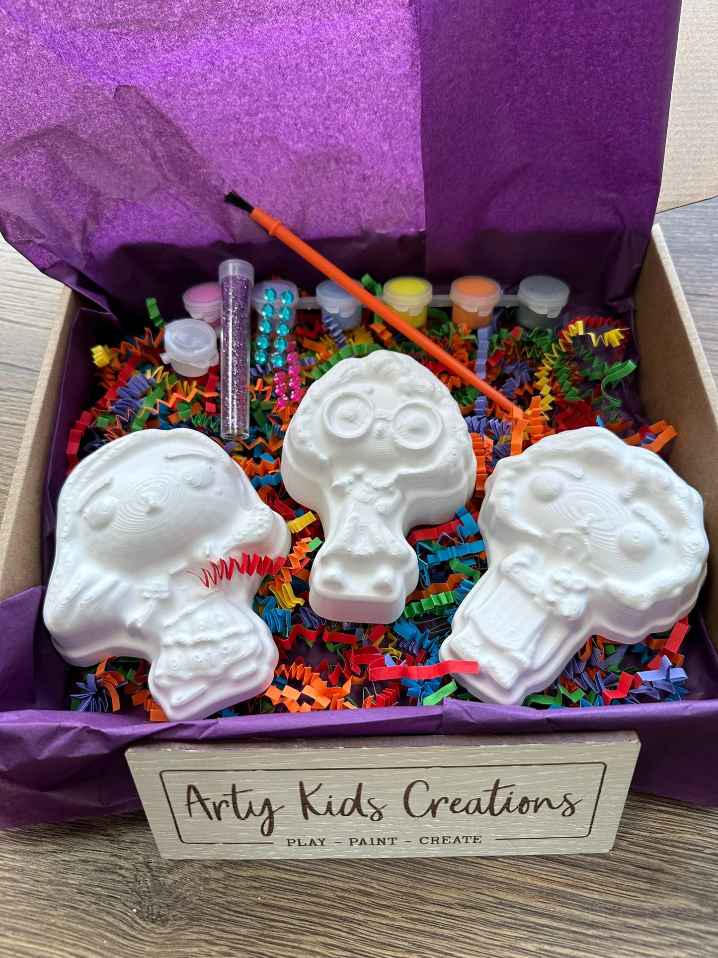 Paint Your Own Encanto Craft Kit ~ Party Pack ~ Kids Craft Set  ~ Rainy Day Activity~ Mirabel~ Bruno~ Isabela