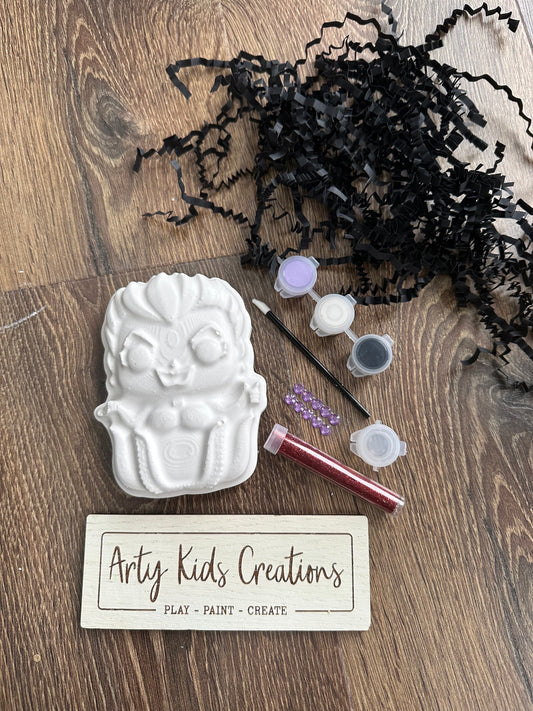 Paint Your own Ursula Party Bag ~ Villain ~ The Little Mermaid~ Rainy Day Activity ~ Party Bag ~ Party Favour~ Superheroes and Villains