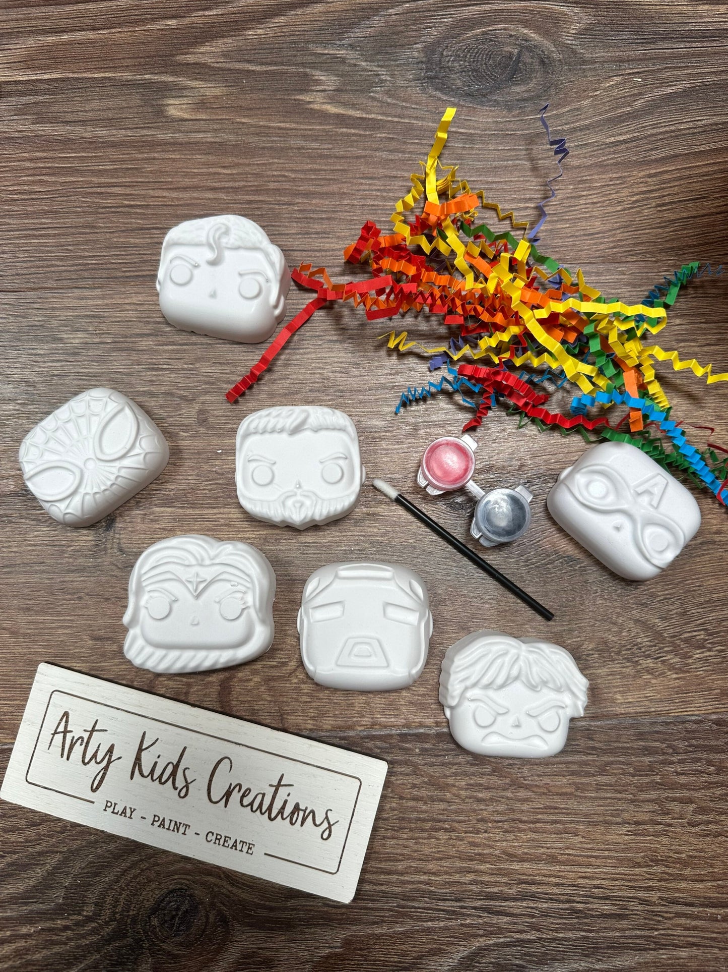 Paint Your Own Mini Superhero ~ Party Favour ~ Hobby ~ Party Bag~ Spider~ Green Man~ Wolverine~ Deadpool