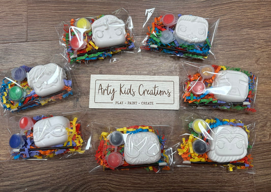 Paint Your Own Mini Superhero ~ Party Favour ~ Hobby ~ Party Bag~ Spider~ Green Man~ Wolverine~ Deadpool