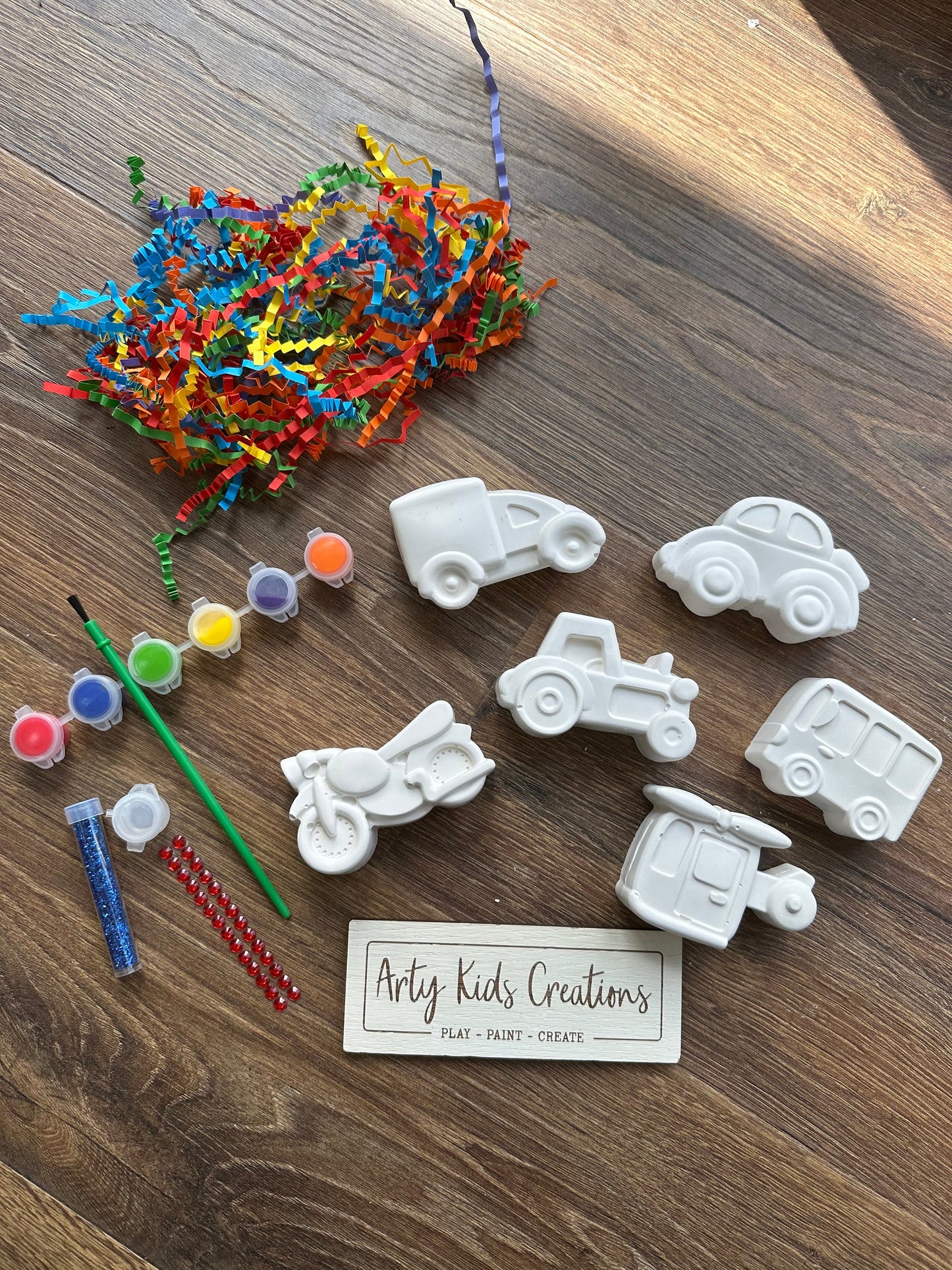 Paint Your Own Transport Craft Set ~ Craft Kit ~ 6 Designs ~ Car ~ Bus ~ Motorbike~ Bus ~ Helicopter ~ Van ~ Childrens Crafts ~ Hobby