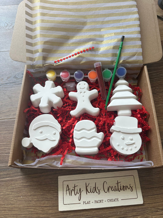 Paint Your Own Christmas Craft Set ~ Snowman~ Gingerbread Man ~ Christmas Tree ~ Snowflake ~ Stocking Filler ~ Xmas Eve Box
