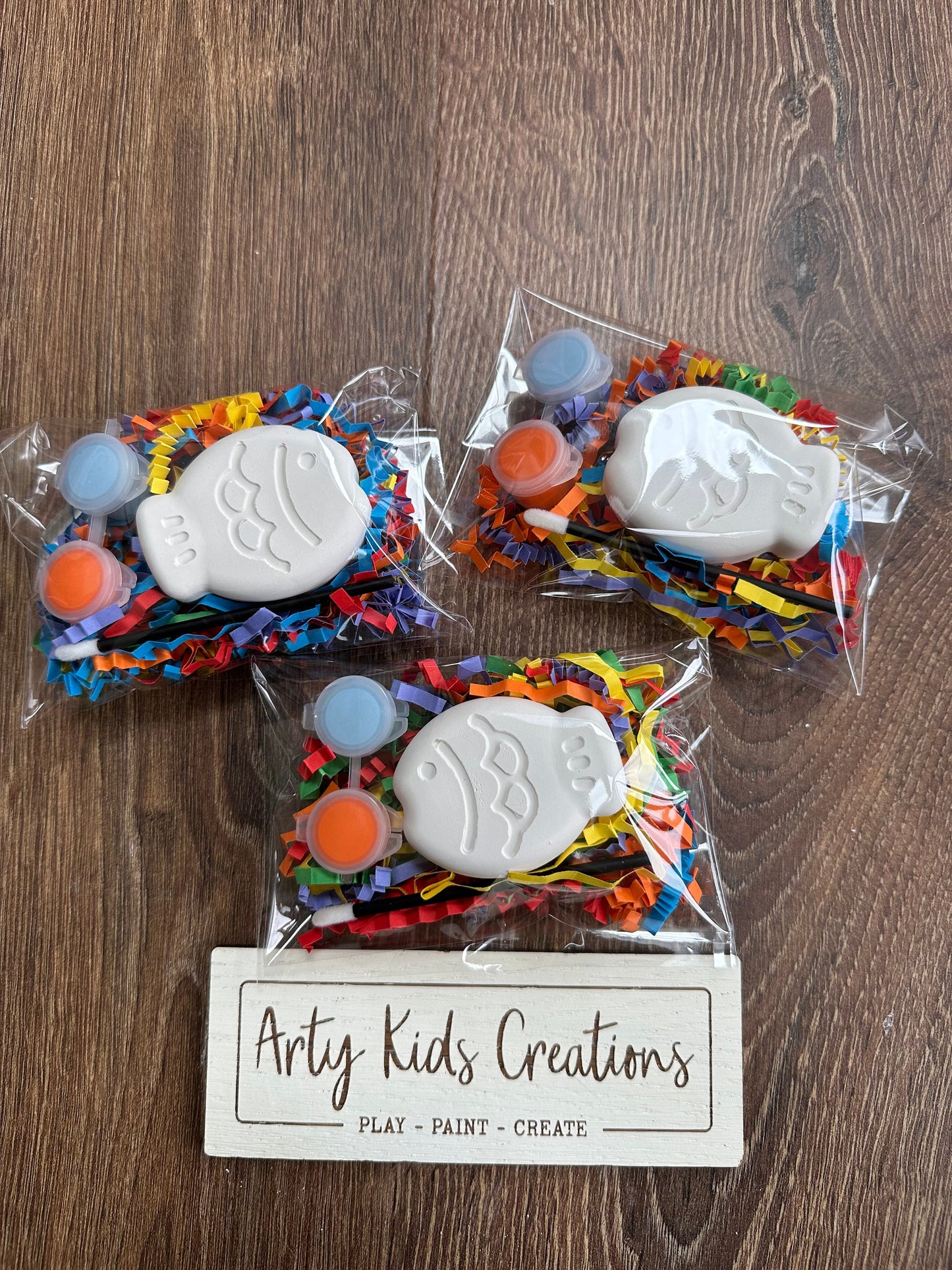 Paint Your Own Fish Party Favour ~ Hobby~ Rainy Day Activity~ Party Bag~ Budget Party Favours ~ 1 Pound Party Favours