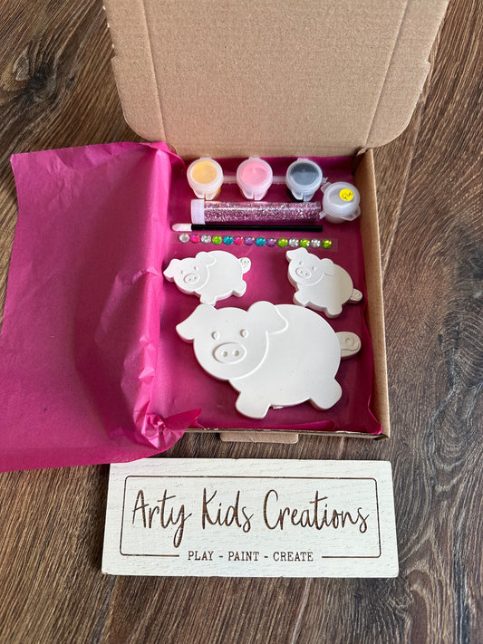 Paint Your Own Pig Craft Set ~ Craft Kit~ Pocket Money Crafts ~ Rainy Day Activity~ Party Favours ~ Gift